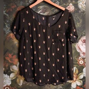 Torrid holiday squirrel print sheer blouse, button back size 1